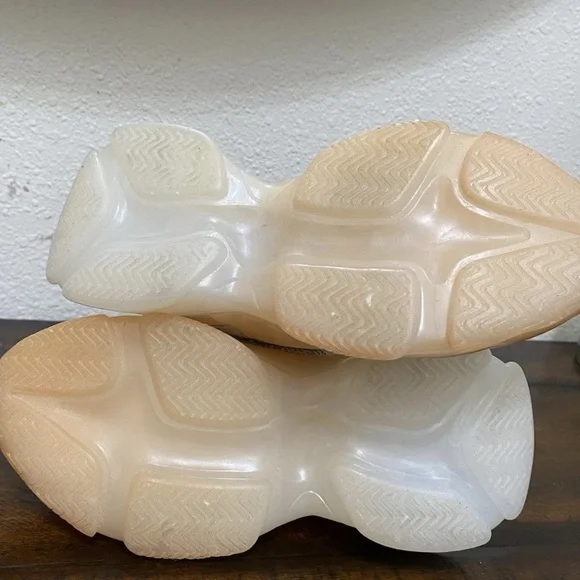 steve madden girl’s rhinestone sneaker tennis shoe athletic tan beige size 1 - Picture 12 of 12